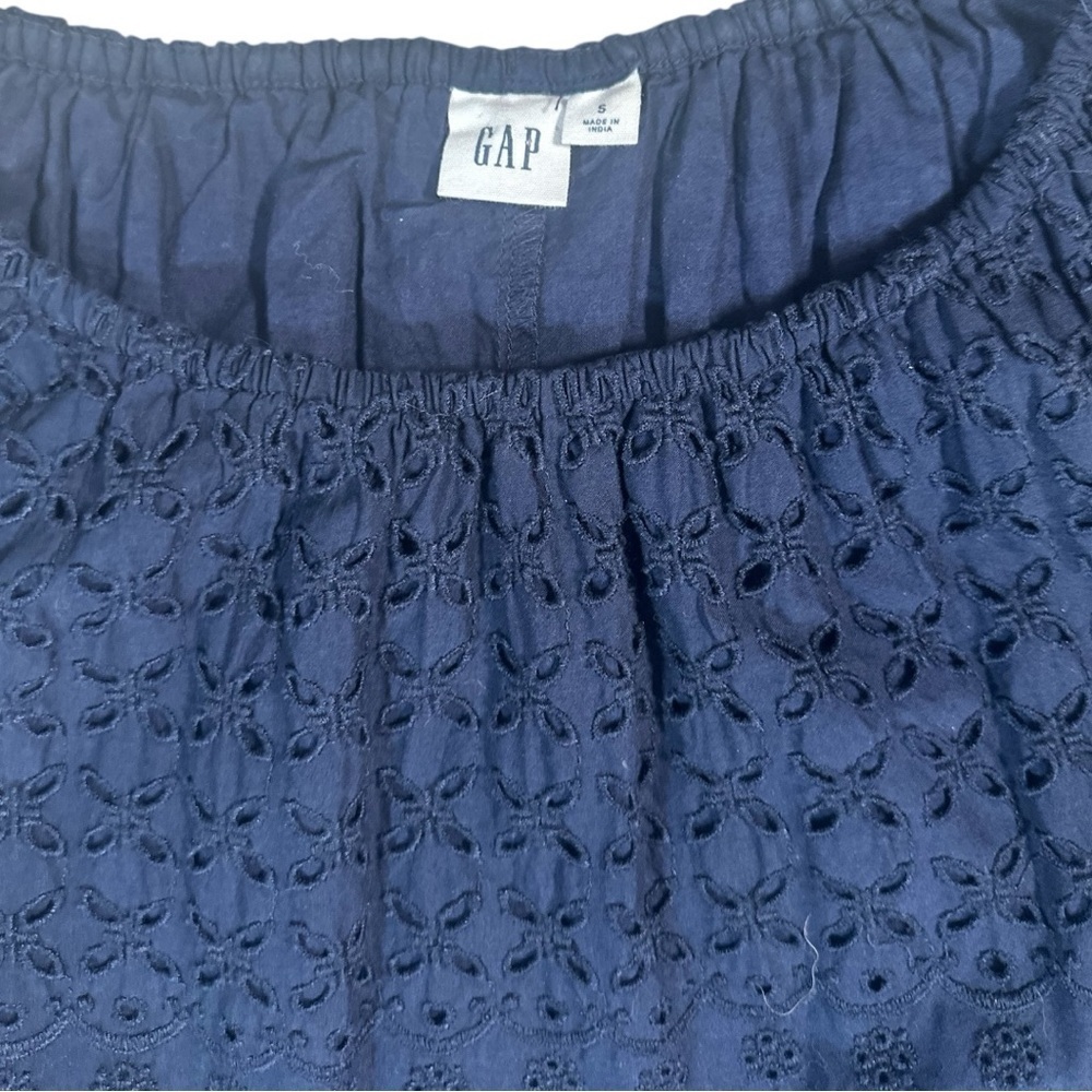 Gap Eyelet Dress - Picture 2 of 6